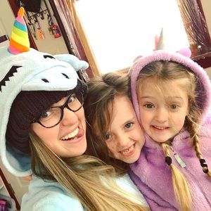 Meet your Posher, Kayla